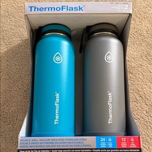 NEW ThermoFlask Blue and Gray Water Bottle Set